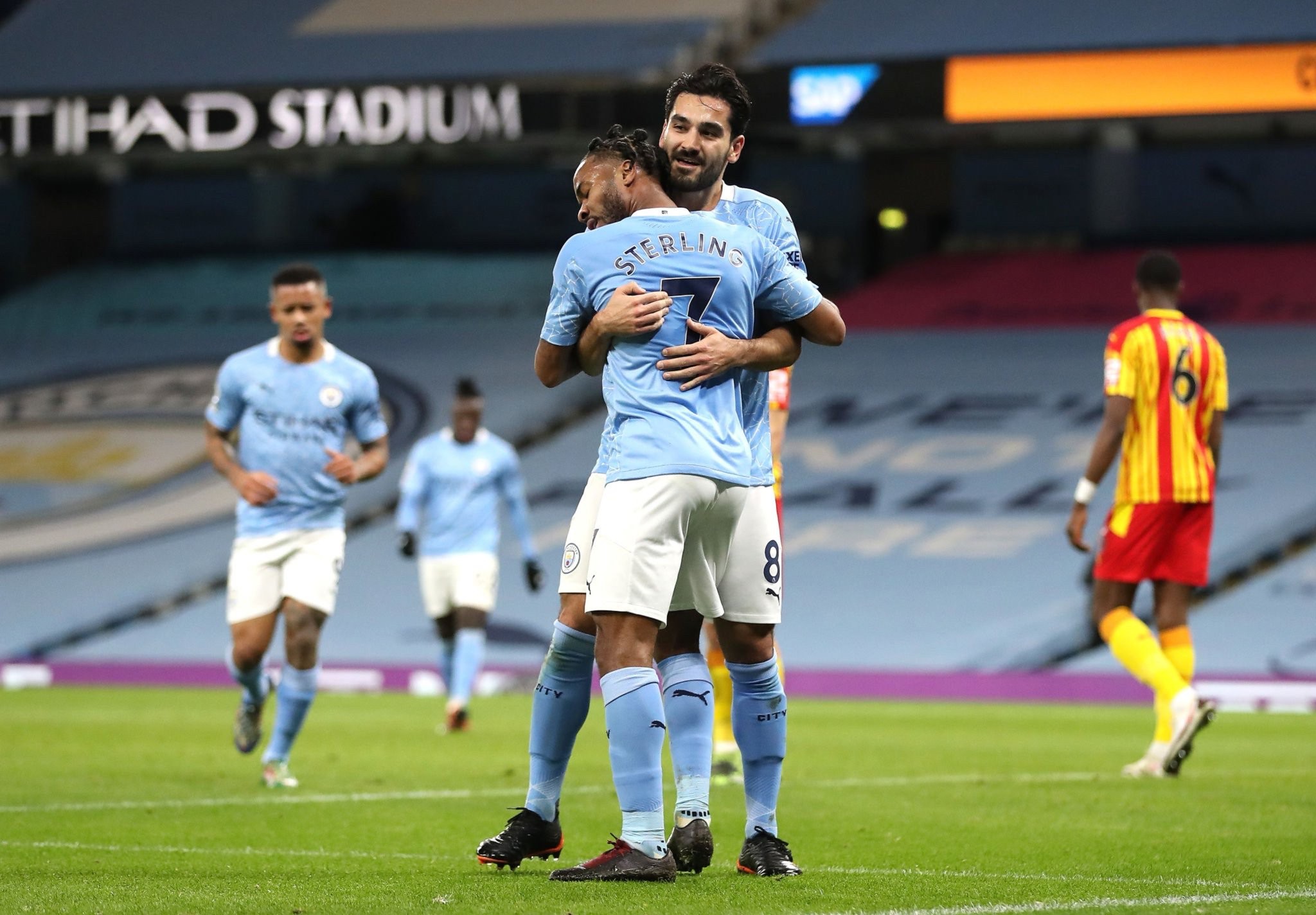 创造全新的 创造全新的